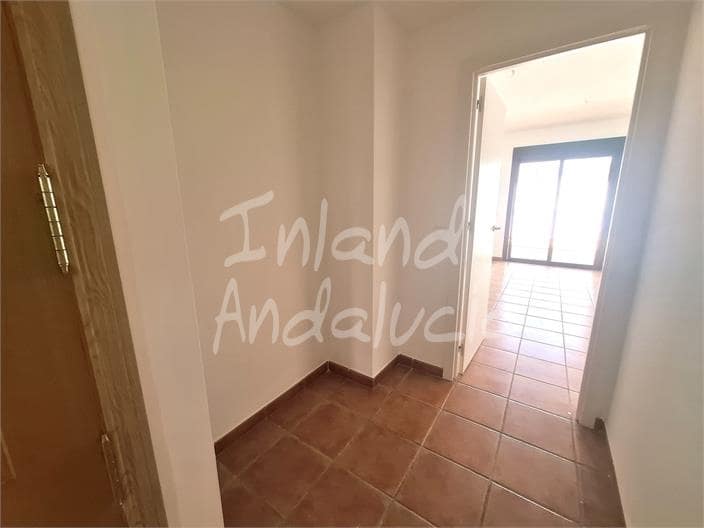 2 bedroom Apartment for sale in Alcaucin with pool garage - € 119,000 (Ref: 9838810)