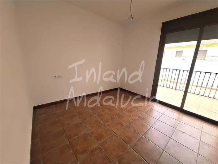 2 bedroom Apartment for sale in Alcaucin with pool garage - € 119,000 (Ref: 9838811)