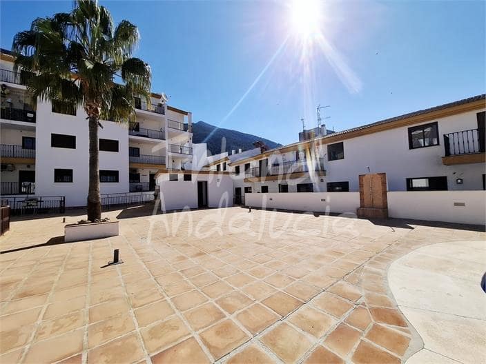 2 bedroom Apartment for sale in Alcaucin with pool garage - € 119,000 (Ref: 9838811)