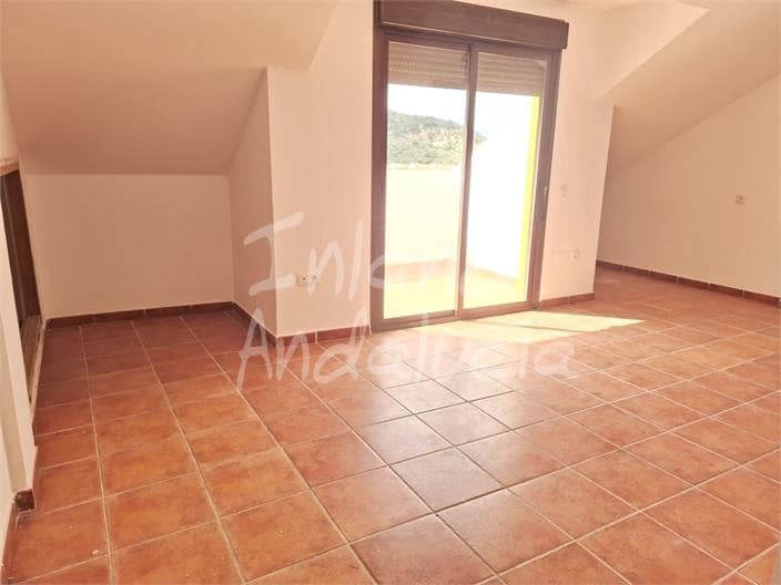 1 bedroom Apartment for sale in Alcaucin with pool garage - € 105,000 (Ref: 9838812)