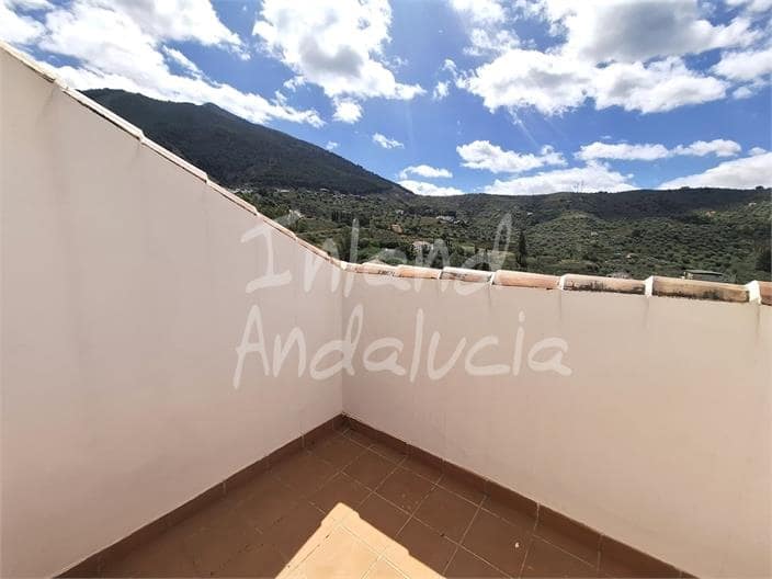1 bedroom Apartment for sale in Alcaucin with pool garage - € 105,000 (Ref: 9838812)