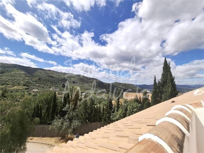 1 bedroom Apartment for sale in Alcaucin with pool garage - € 105,000 (Ref: 9838812)