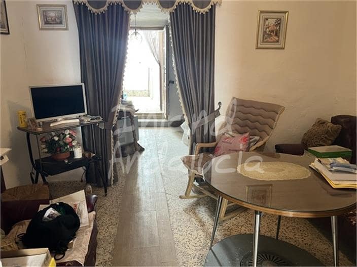 4 bedroom Townhouse for sale in Luque - € 43,000 (Ref: 9841986)