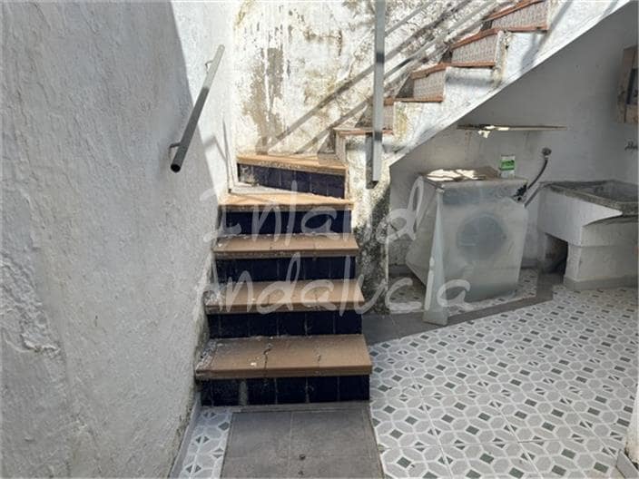 4 bedroom Townhouse for sale in Luque - € 43,000 (Ref: 9841986)