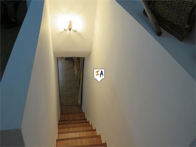 3 soveværelse Finca/Landehus til salg i Fuensanta de Martos med garage - € 65.000 (Ref: 9841987)