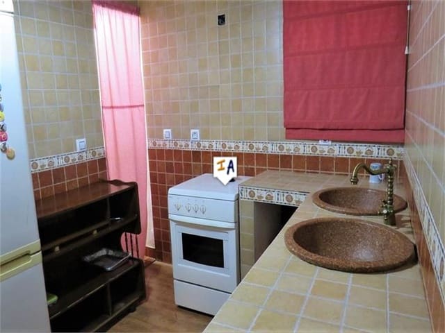 3 soveværelse Finca/Landehus til salg i Fuensanta de Martos med garage - € 65.000 (Ref: 9841987)