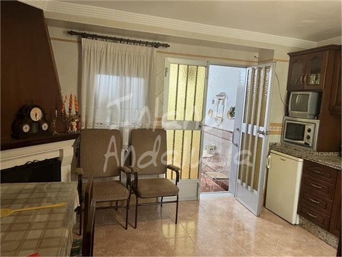 4 bedroom Townhouse for sale in Luque - € 88,000 (Ref: 9844707)