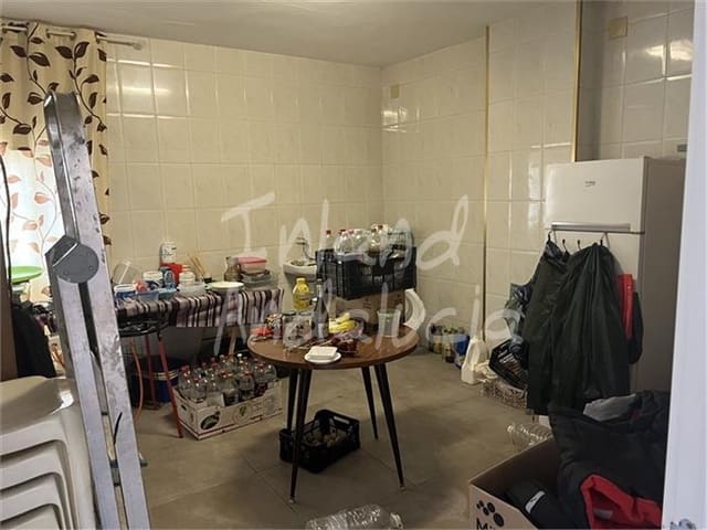 4 quarto Casa em Banda para venda em Ermita Nueva, Alcalá la Real com garagem - 105 000 € (Ref: 9848901)