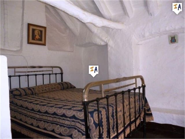 3 soverom Finca/Herregård til salgs i Villanueva de Algaidas med garasje - € 110 000 (Ref: 9850790)