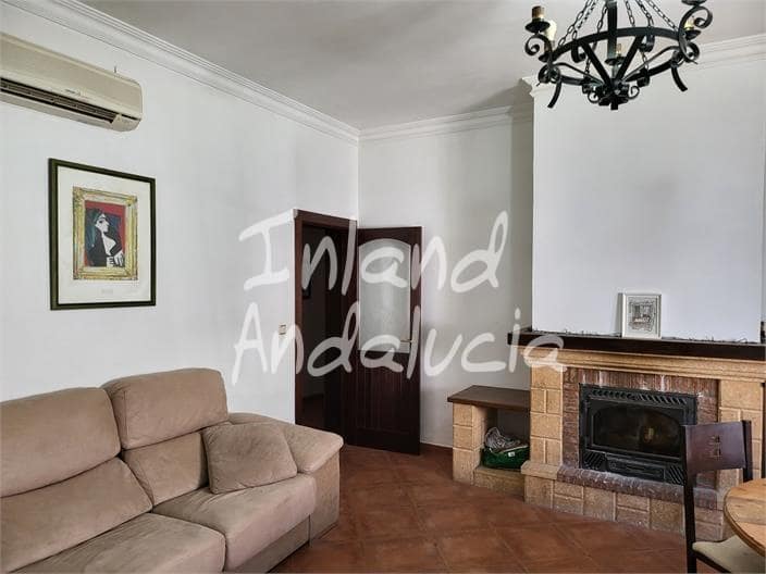 2 bedroom Villa for sale in Mollina with garage - € 172,500 (Ref: 9850792)