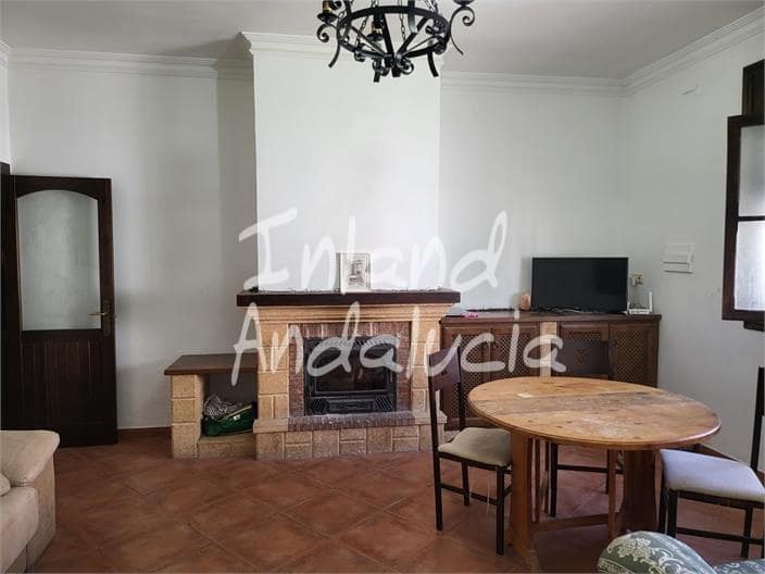 2 bedroom Villa for sale in Mollina with garage - € 172,500 (Ref: 9850792)