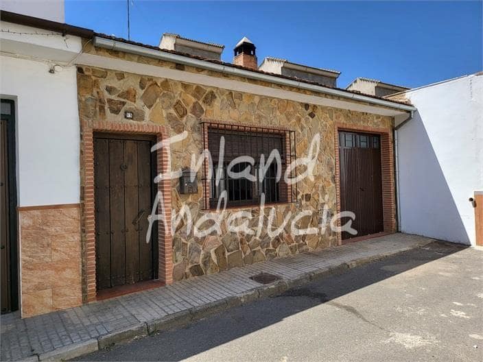 2 bedroom Villa for sale in Mollina with garage - € 172,500 (Ref: 9850792)