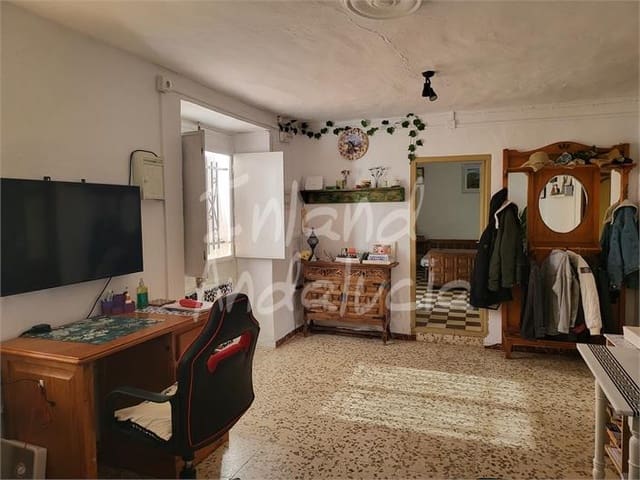 3 soverom Hus til salgs i Bobadilla, Antequera med garasje - € 99 995 (Ref: 9863900)