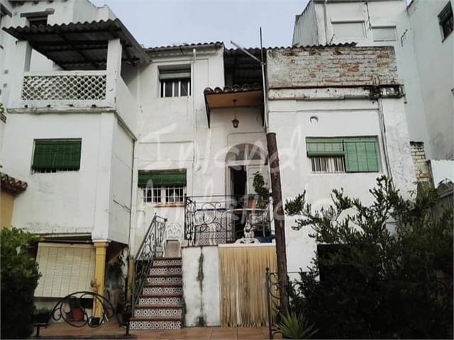 Casa de 5 habitaciones en Loja en venta - 127.000 € (Ref: 9872846)
