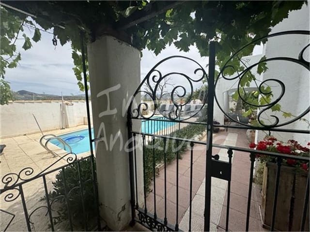9 quarto Quinta/Casa Rural para venda em Fuente-Tójar com piscina garagem - 520 000 € (Ref: 9875561)