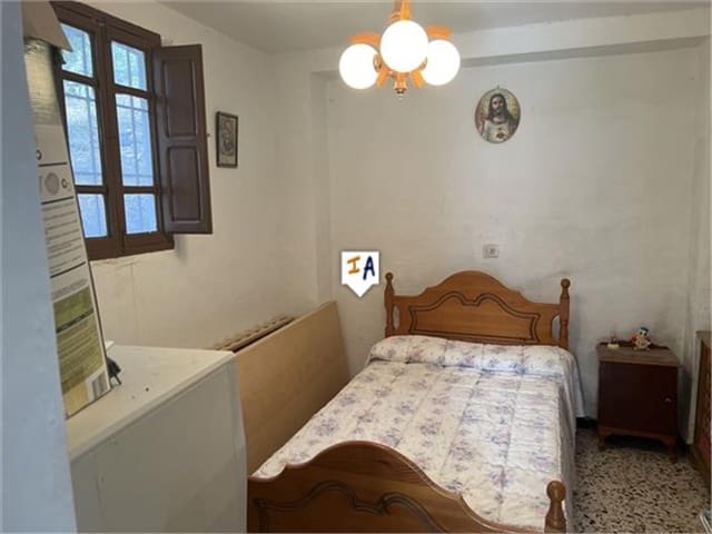 4 soveværelse Finca/Landehus til salg i Priego de Córdoba med garage - € 89.000 (Ref: 9877762)