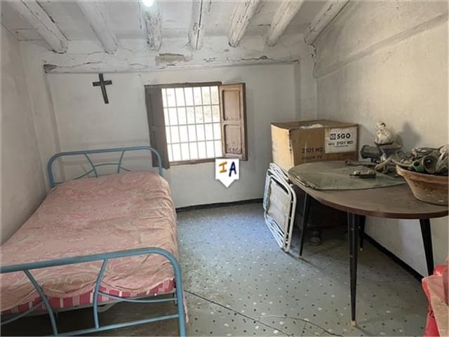 4 soveværelse Finca/Landehus til salg i Priego de Córdoba med garage - € 89.000 (Ref: 9877762)
