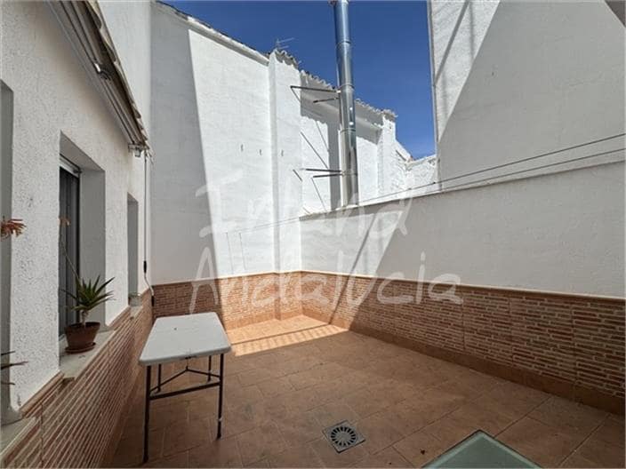 5 slaapkamer Huis te koop in Alcala la Real met garage - € 190.000 (Ref: 9877763)