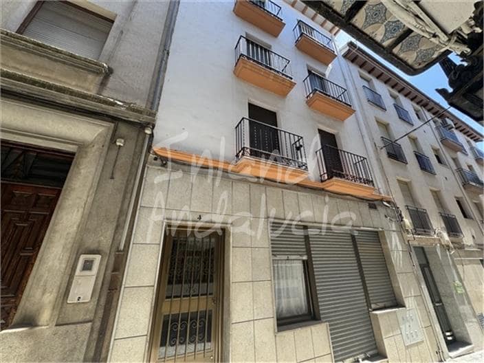 5 slaapkamer Huis te koop in Alcala la Real met garage - € 190.000 (Ref: 9877763)