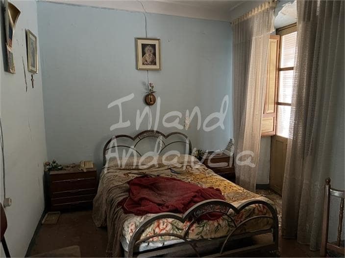 6 sypialnia Dom na sprzedaż w Castillo de Locubin - 67 000 € (Ref: 9883871)