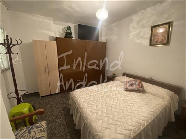 3 quarto Apartamento para venda em Montefrío com garagem - 114 000 € (Ref: 9889628)