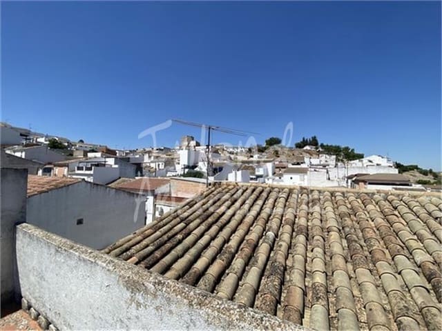 5 bedroom Townhouse for sale in Monturque with garage - € 135,000 (Ref: 9893599)