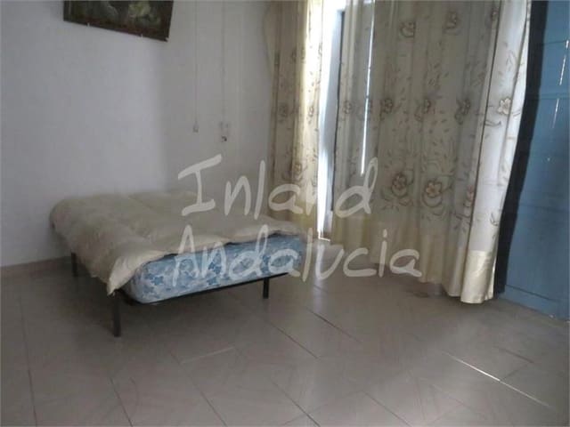 4 slaapkamer Huis te koop in Alcaudete - € 50.000 (Ref: 9893600)