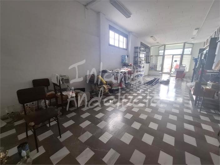 5 bedroom Townhouse for sale in Villanueva de Tapia with garage - € 195,000 (Ref: 9895656)