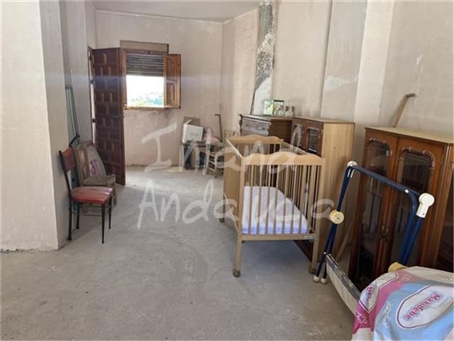 3 bedroom Townhouse for sale in Frailes - € 47,000 (Ref: 9895658)