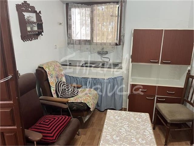 3 bedroom Townhouse for sale in Frailes - € 47,000 (Ref: 9895658)