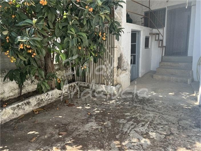 3 bedroom Townhouse for sale in Frailes - € 47,000 (Ref: 9895658)