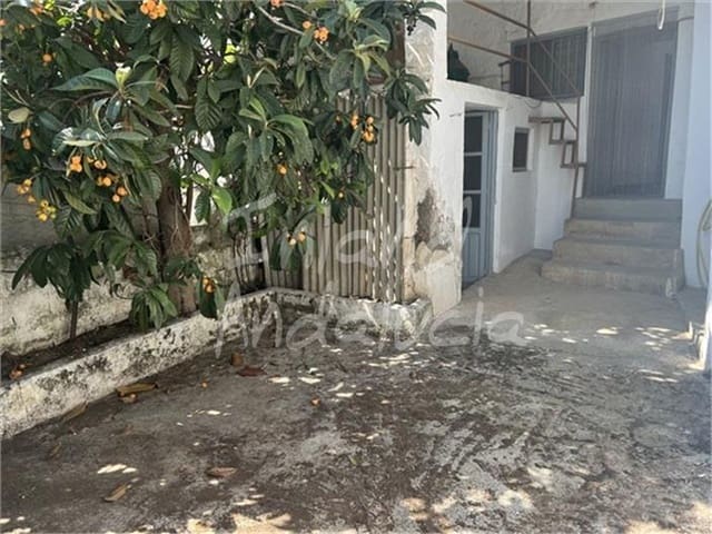 3 bedroom Townhouse for sale in Frailes - € 47,000 (Ref: 9895658)