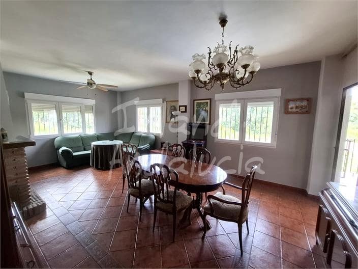 4 bedroom Villa for sale in Loja with pool garage - € 329,280 (Ref: 9898611)