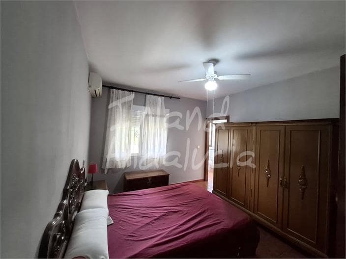 4 bedroom Villa for sale in Loja with pool garage - € 329,280 (Ref: 9898611)