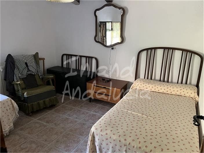 5 bedroom Finca/Country House for sale in Montefrio with pool garage - € 320,000 (Ref: 9902686)