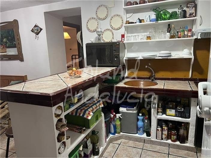 5 bedroom Finca/Country House for sale in Montefrio with pool garage - € 320,000 (Ref: 9902686)