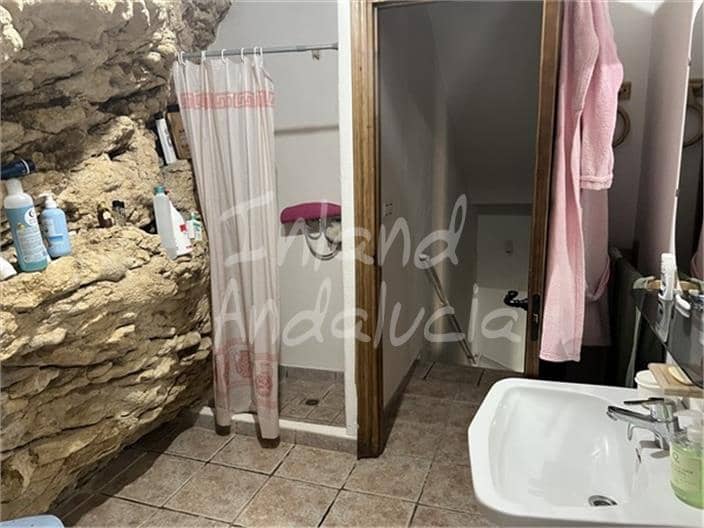 5 bedroom Finca/Country House for sale in Montefrio with pool garage - € 320,000 (Ref: 9902686)