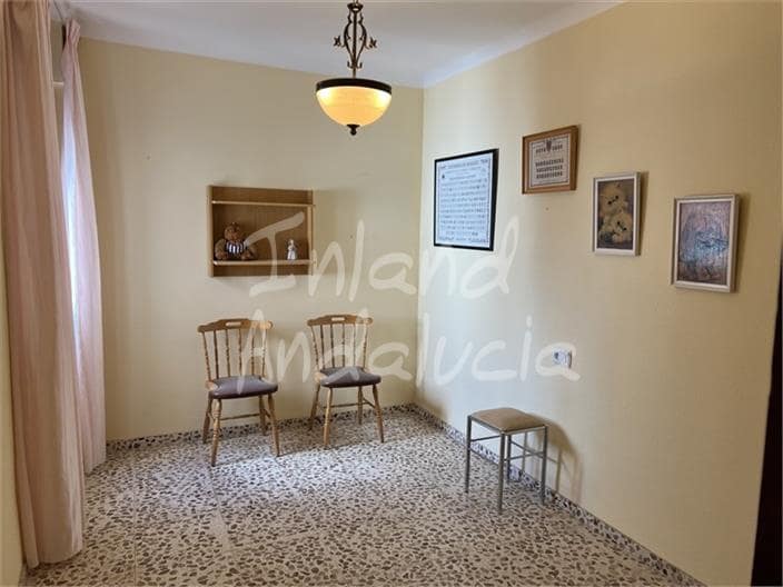 3 bedroom Apartment for sale in Priego de Cordoba - € 75,000 (Ref: 9902687)