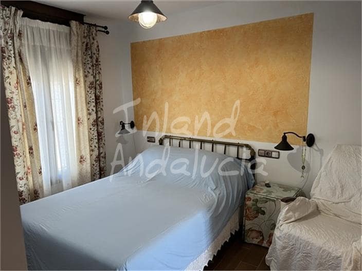 4 quarto Casa em Banda para venda em Frailes - 192 000 € (Ref: 9907479)