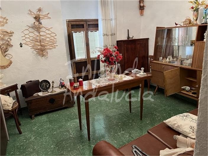 3 bedroom Townhouse for sale in Frailes - € 99,000 (Ref: 9907480)