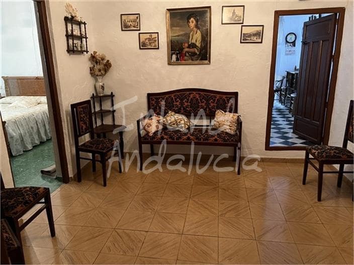 3 bedroom Townhouse for sale in Frailes - € 99,000 (Ref: 9907480)