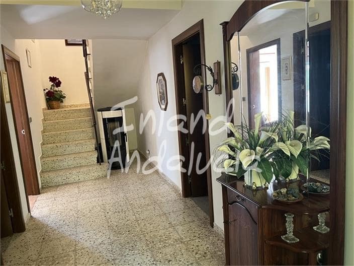 6 bedroom Townhouse for sale in Fuente Alamo with pool garage - € 235,000 (Ref: 9912378)