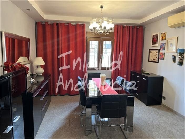 6 bedroom Townhouse for sale in Fuente Alamo with pool garage - € 235,000 (Ref: 9912378)