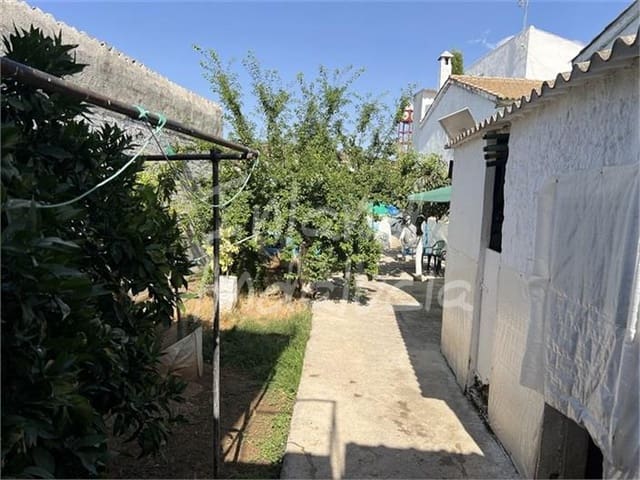 4 Zimmer Haus zu verkaufen in Ventas del Carrizal, Castillo de Locubín mit Pool Garage - 133.000 € (Ref: 9917663)