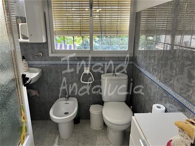 4 Zimmer Haus zu verkaufen in Ventas del Carrizal, Castillo de Locubín mit Pool Garage - 133.000 € (Ref: 9917663)