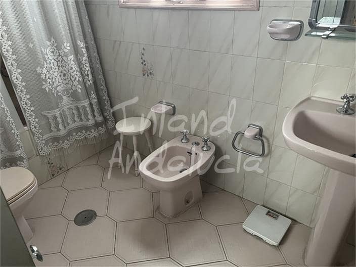 10 bedroom Townhouse for sale in Luque - € 112,000 (Ref: 9917664)