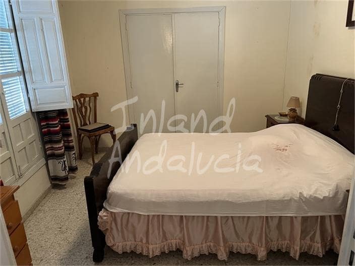 10 bedroom Townhouse for sale in Luque - € 112,000 (Ref: 9917664)