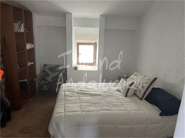 4 sypialnia Finka/Dom wiejski na sprzedaż w Castillo de Locubin z garażem - 112 000 € (Ref: 9921577)