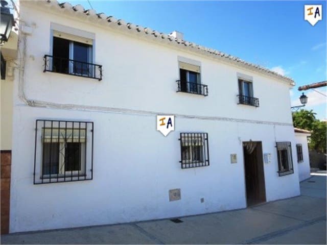 4 soveværelse Byhus til salg i Fuente Camacho, Loja med garage - € 80.000 (Ref: 9921578)