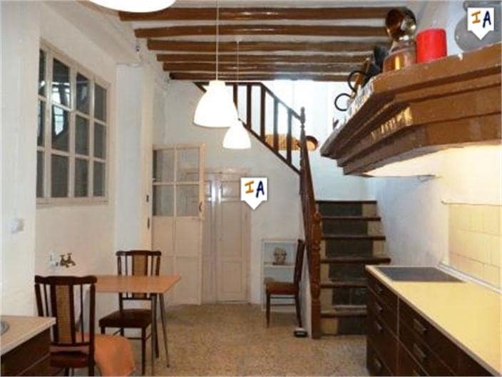 Casa de 4 habitaciones en Villanueva de Algaidas en venta con garaje - 159.000 € (Ref: 9921579)